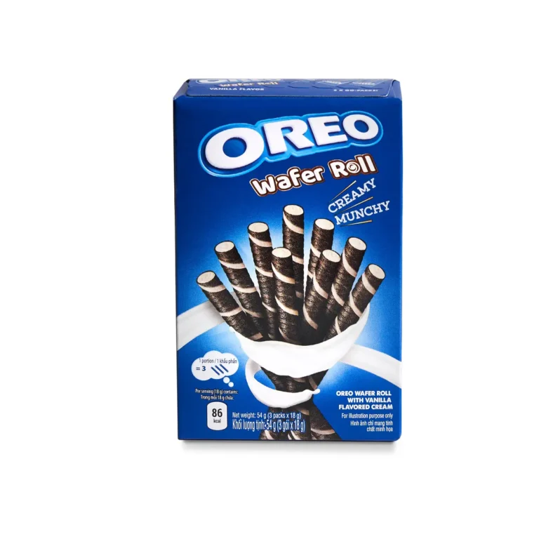 Packshot opakowania wafelków Oreo na białym tle do sklepu internetowego